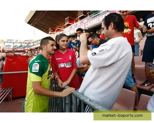 佩利斯特里正式租借加盟格拉纳达开启西甲新篇章